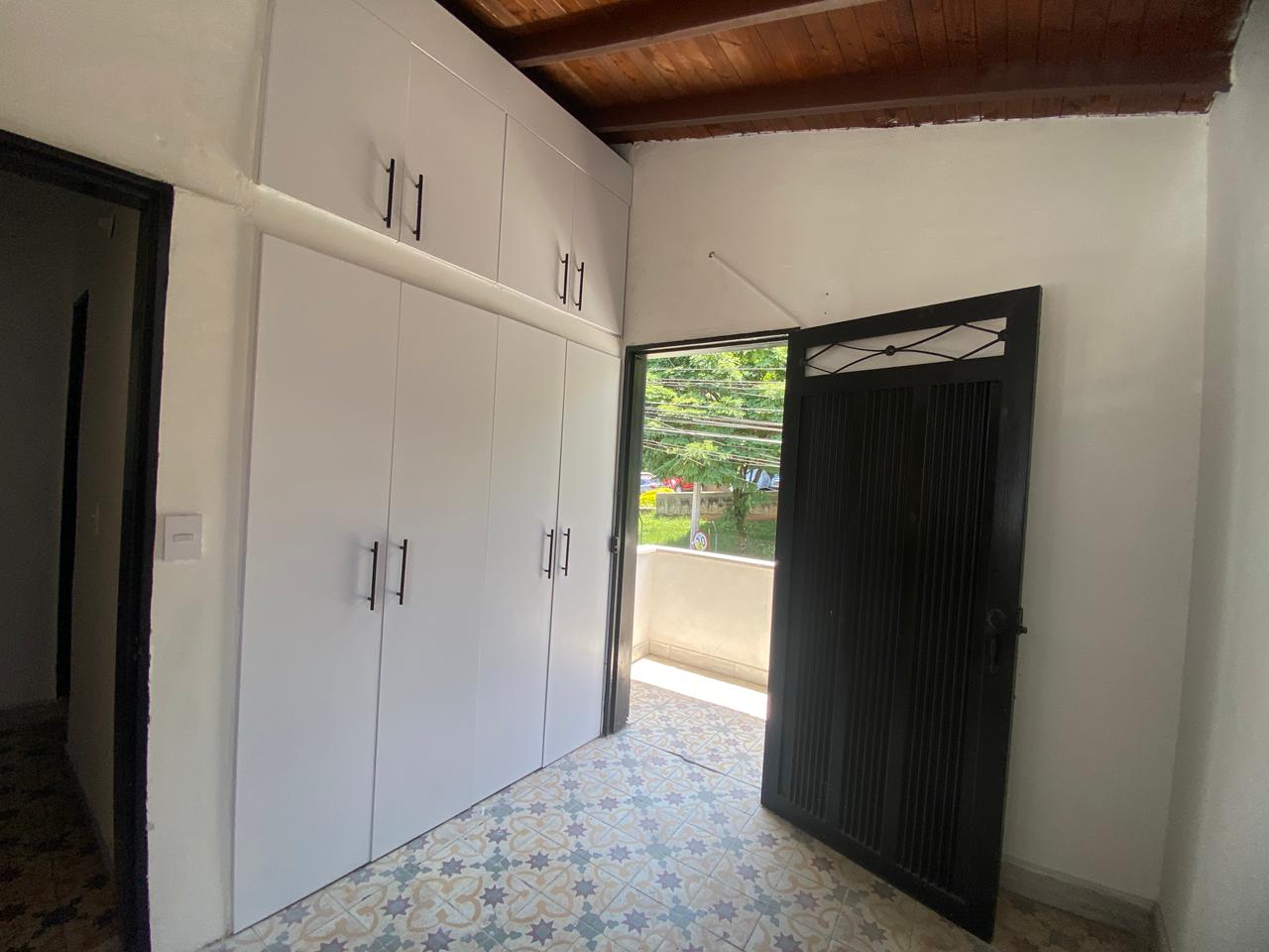 Amplia Casa para Arriendo en Buenos Aires, Medellín