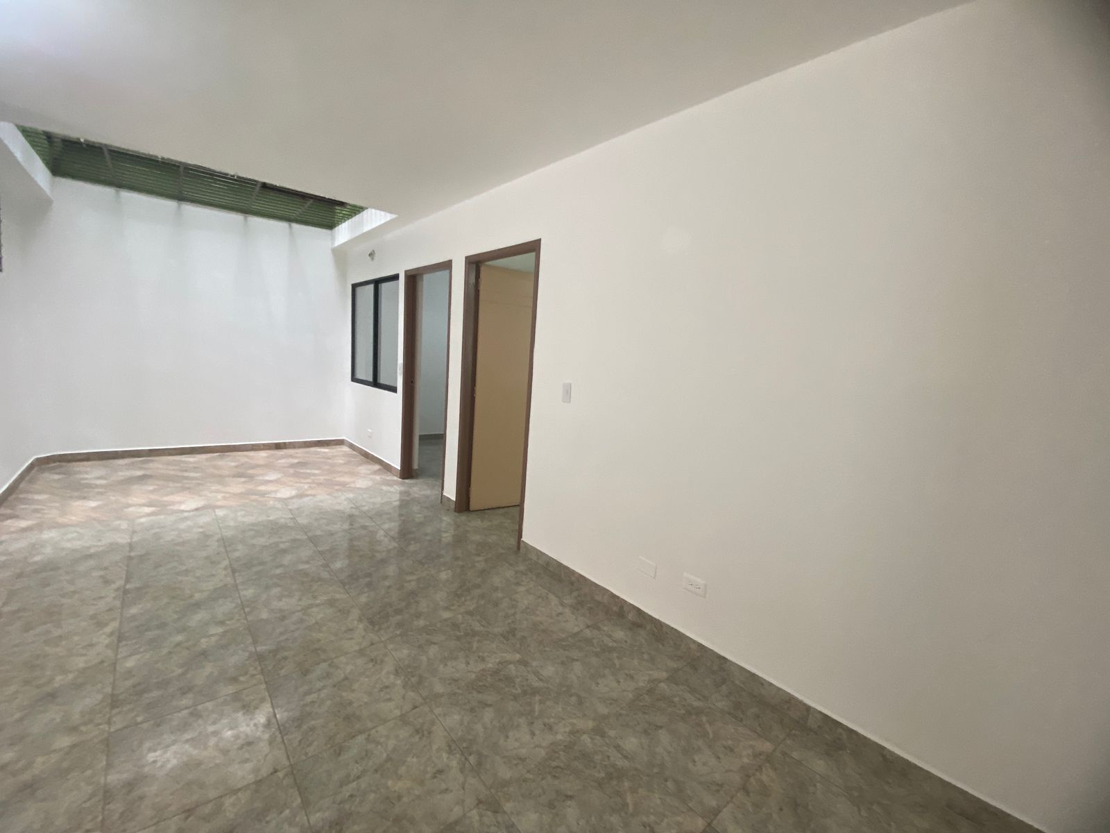 Casa Moderna para Arriendo en Robledo, Pilarica
