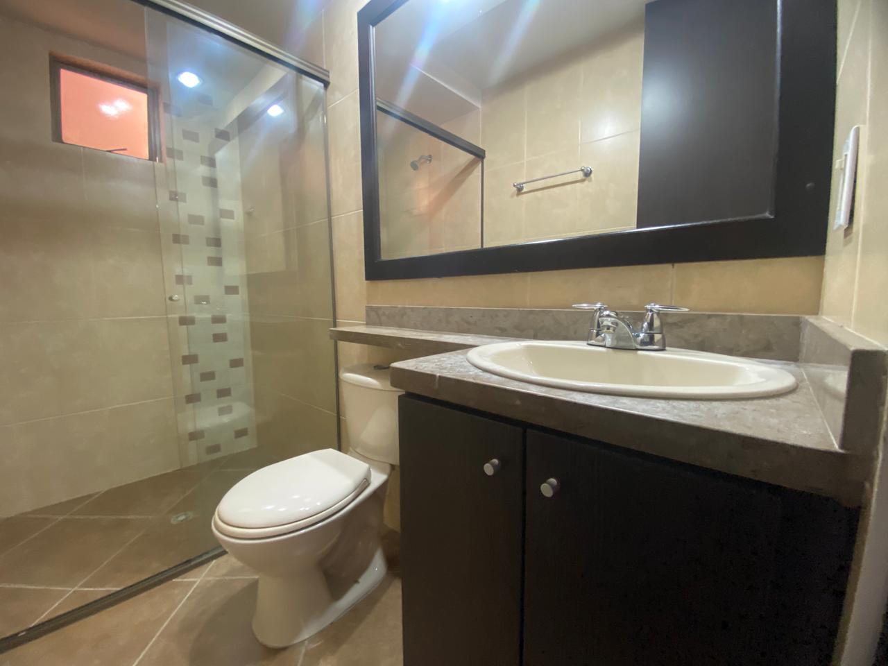 Moderno Apartamento para Arriendo en Robledo, Pilarica