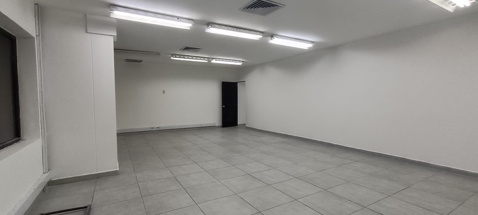 Se Arrienda Local en Carlos E Restrepo, Medellín