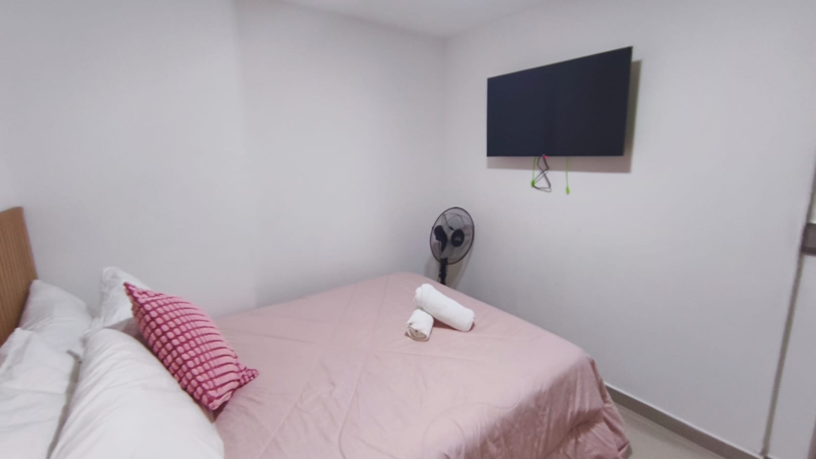 Se Arrienda Apartamento Amoblado,San Javier, Medellín