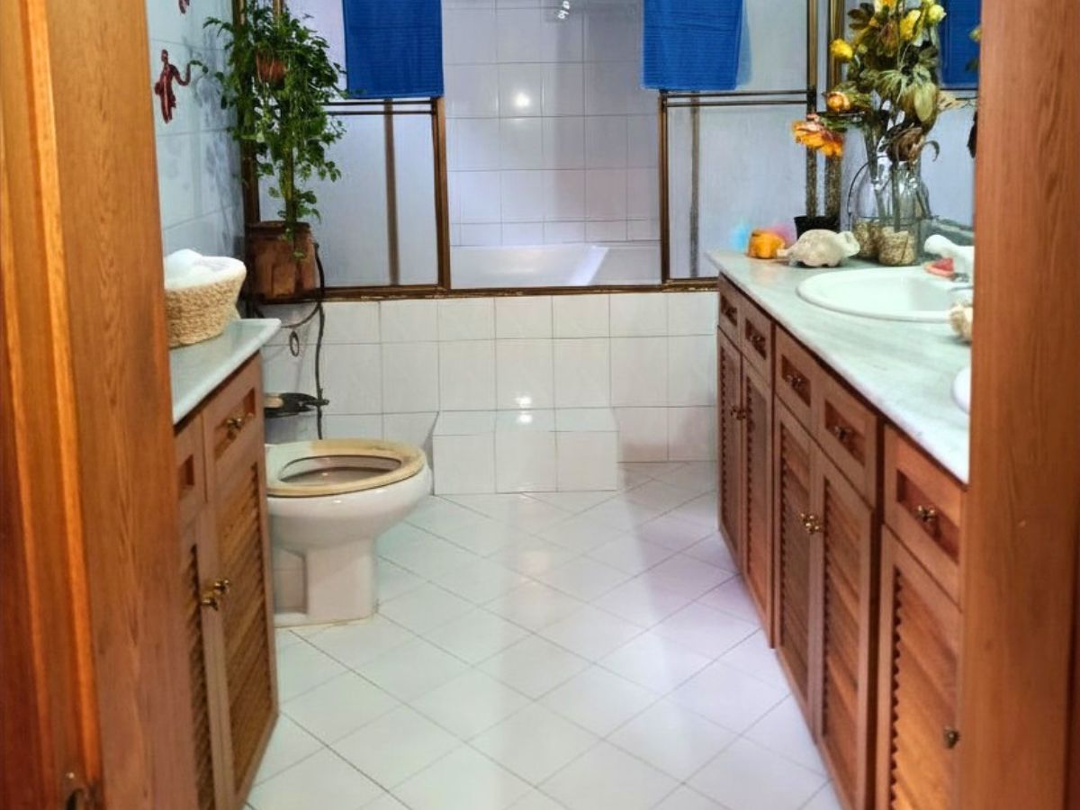 Casa en Venta en Loma de Las Brujas, Envigado – Ubicación Privilegiada