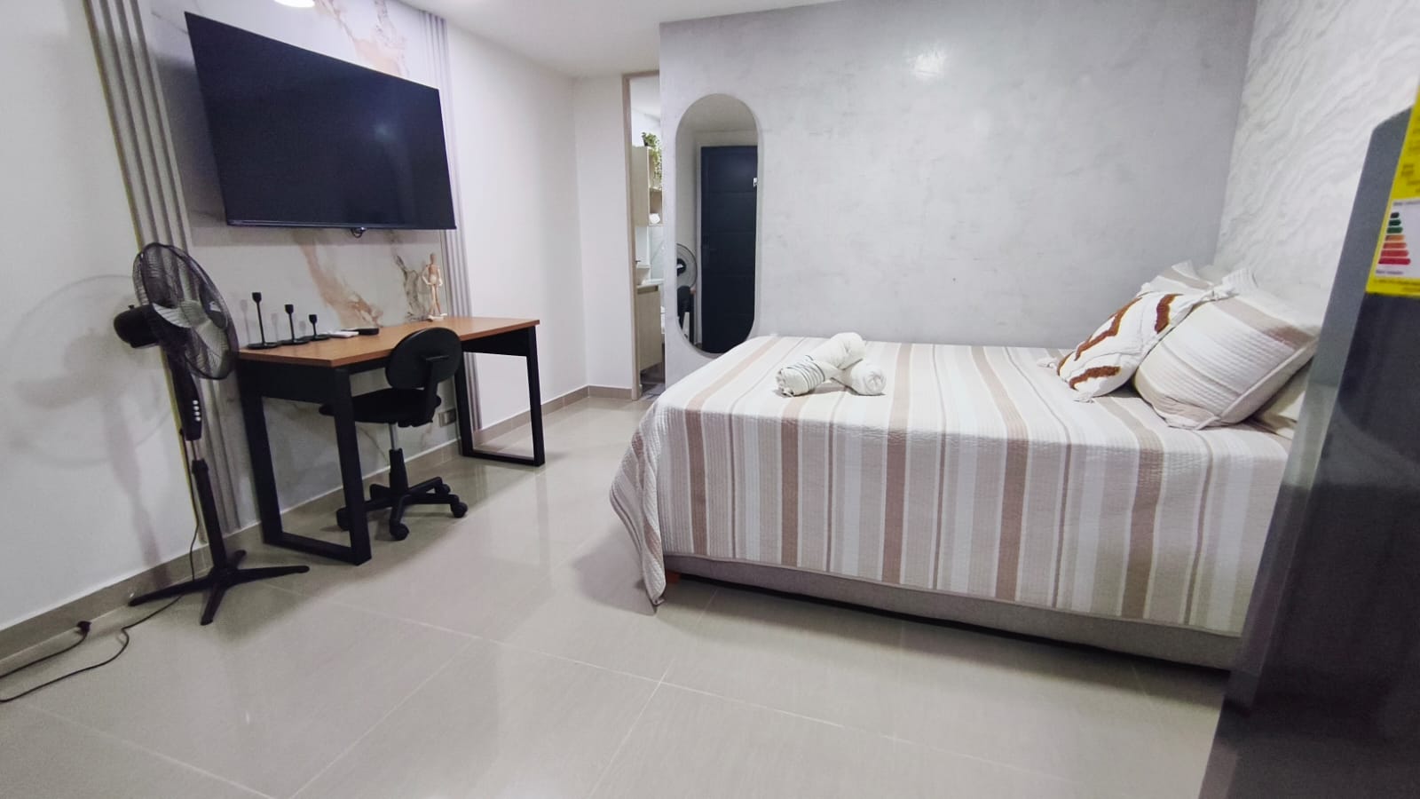 Se Arrienda Apartaestudio Amoblado, en San Javier, Medellín