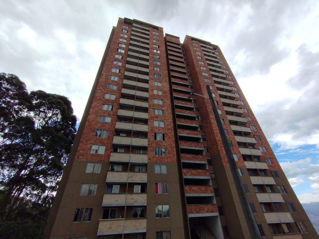 VENTA ROBLEDO PAJARITO 3HABITACIONES $226