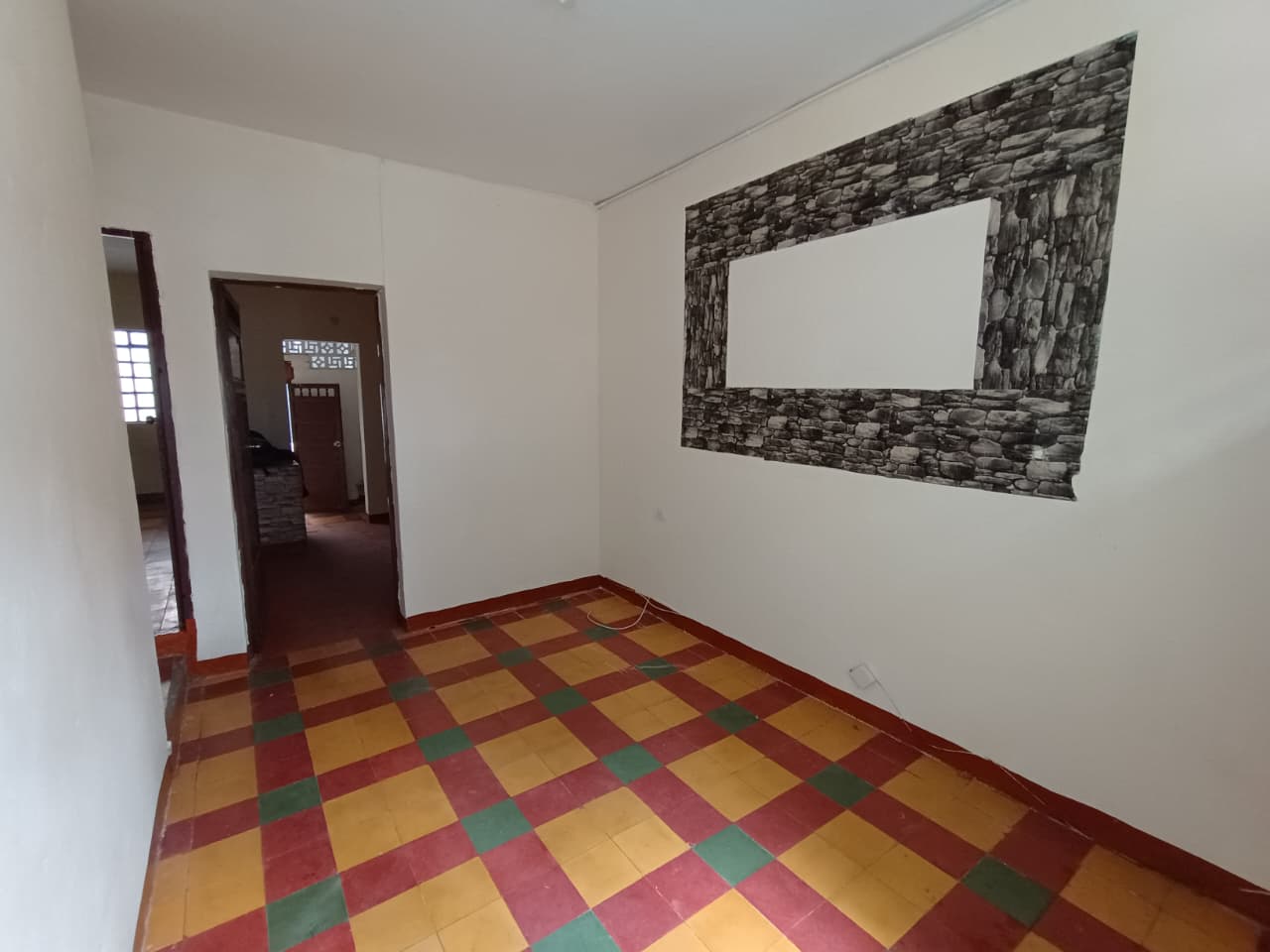Se Arrienda Amplia Casa en El Salvador, Medellín