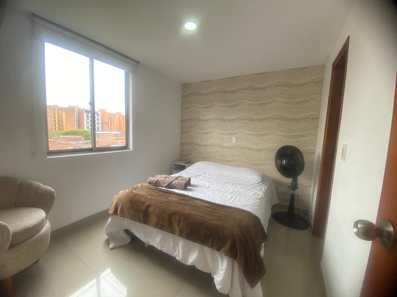 Cómodo Apartaestudio Amoblado para Arriendo en La America, Medellín