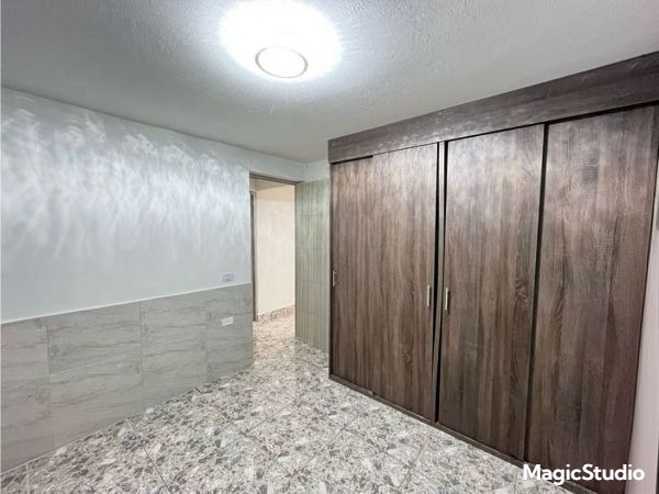 Se Vende Casa en Primer Piso en Robledo Aures, Medellín