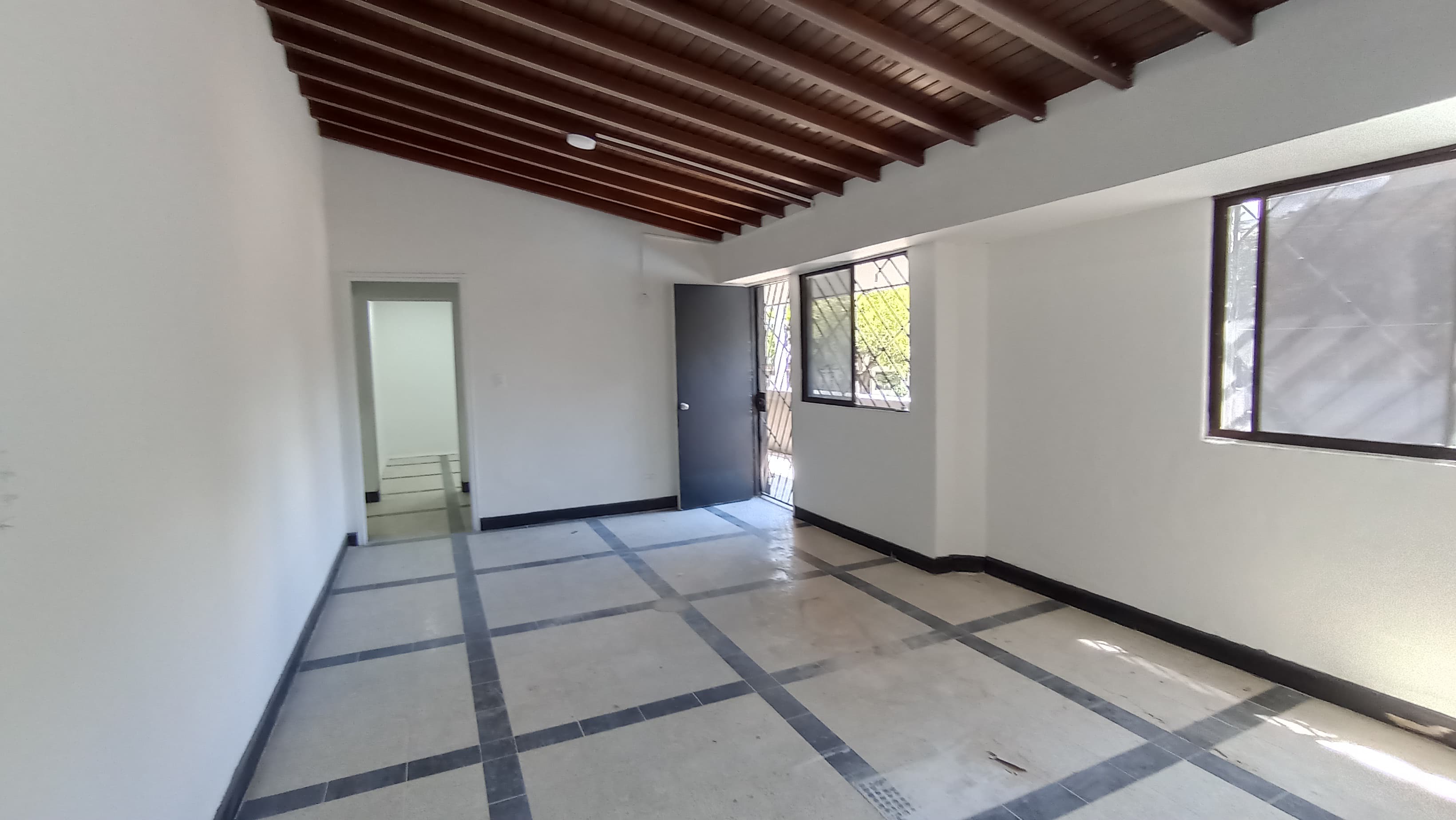Se Arrienda Casa Comercial Belen Rosales, Medellin