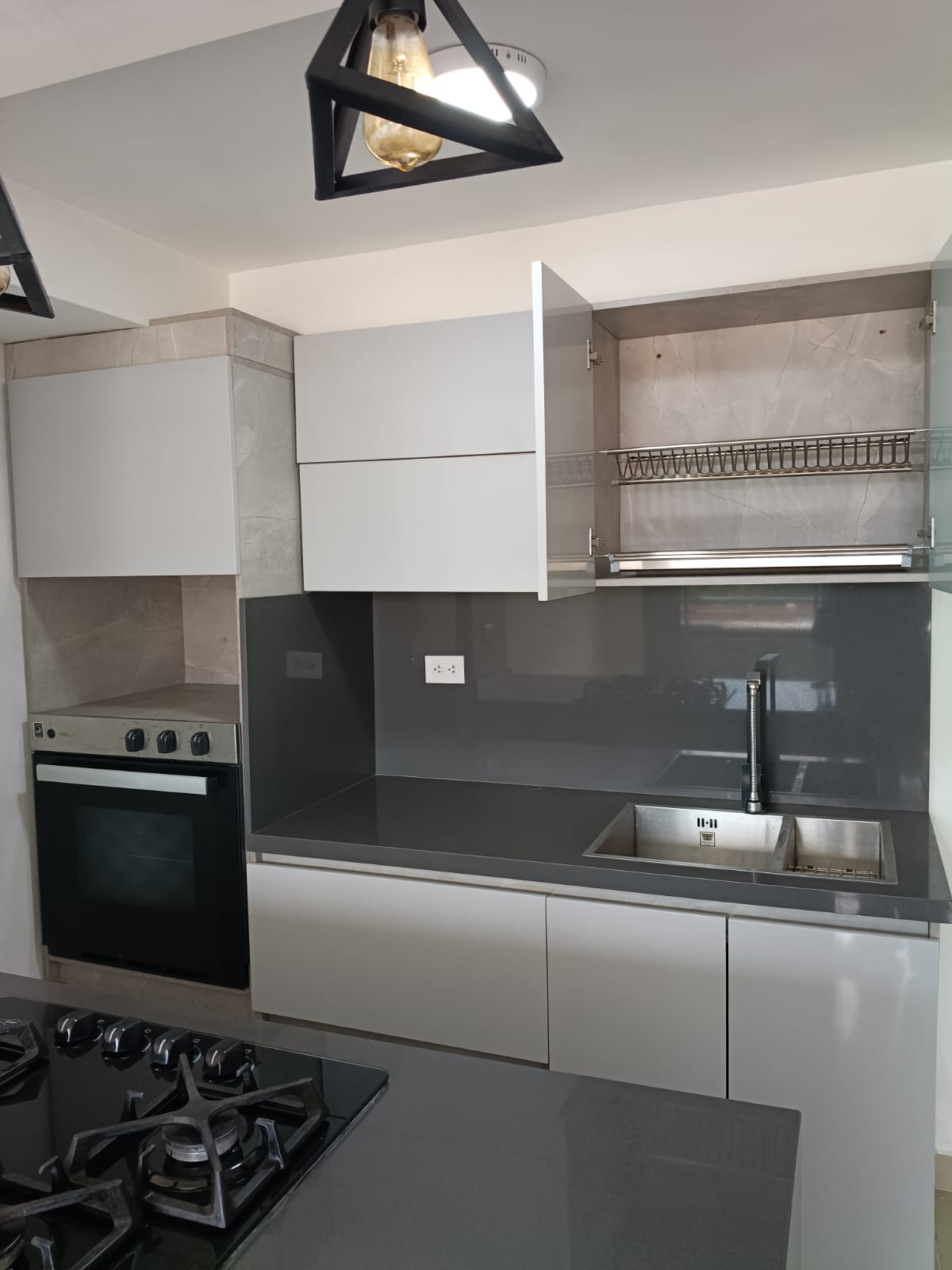 Se Arrienda Apartamento en Amazonia, Bello, Antoquia