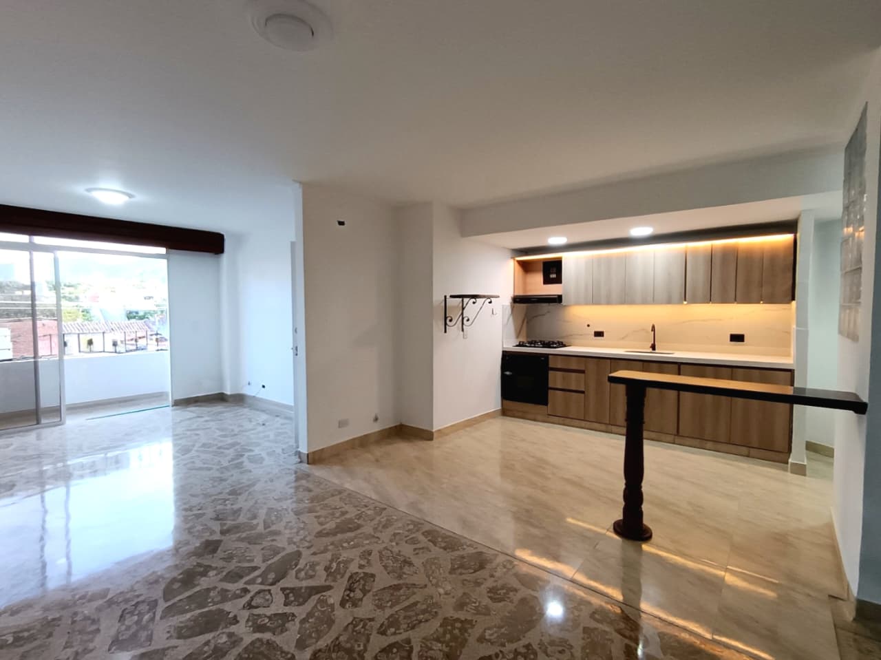 Se Vende Apartamento En La Castellana - Medellín