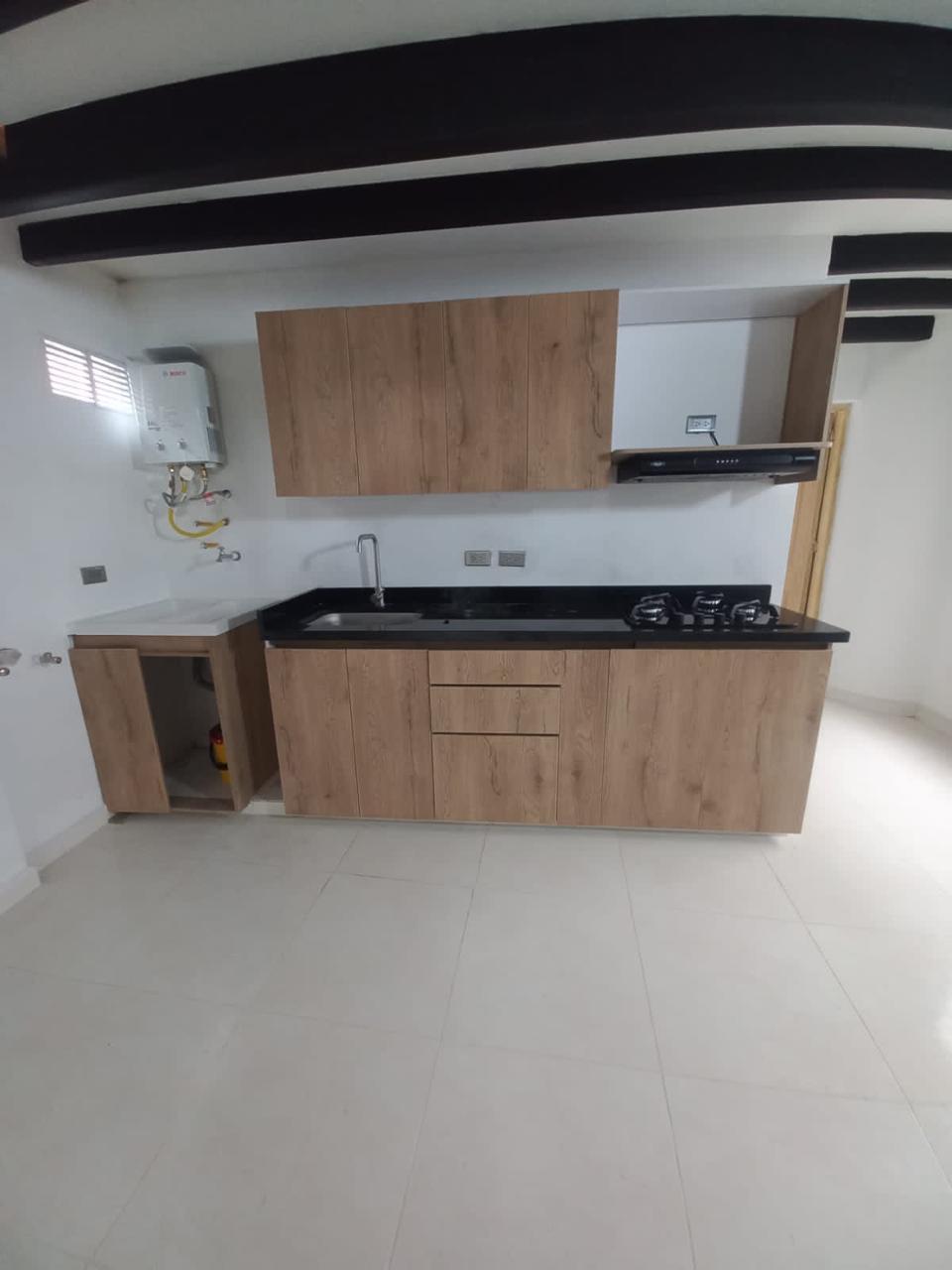 Se Arrienda Apartamento En Barrio Cristobal, Medellin