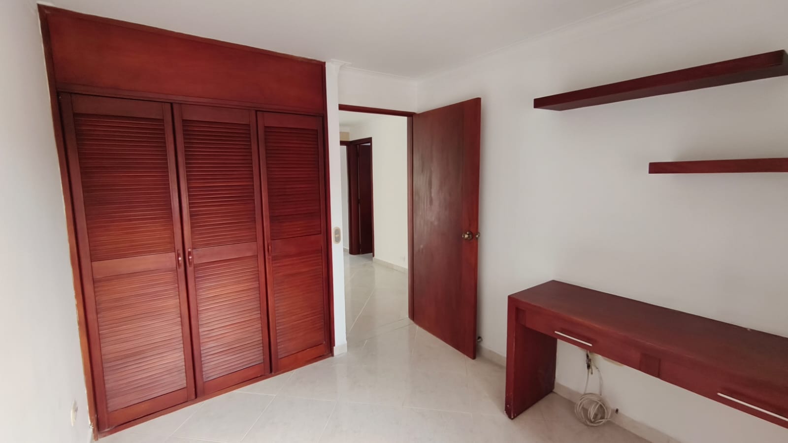 Se Arrienda Apartamento en los Colores, Medellín