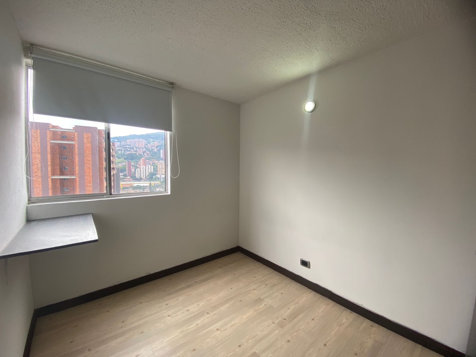 Apartamento de Lujo con Vista Panoramica en San German, Medellín