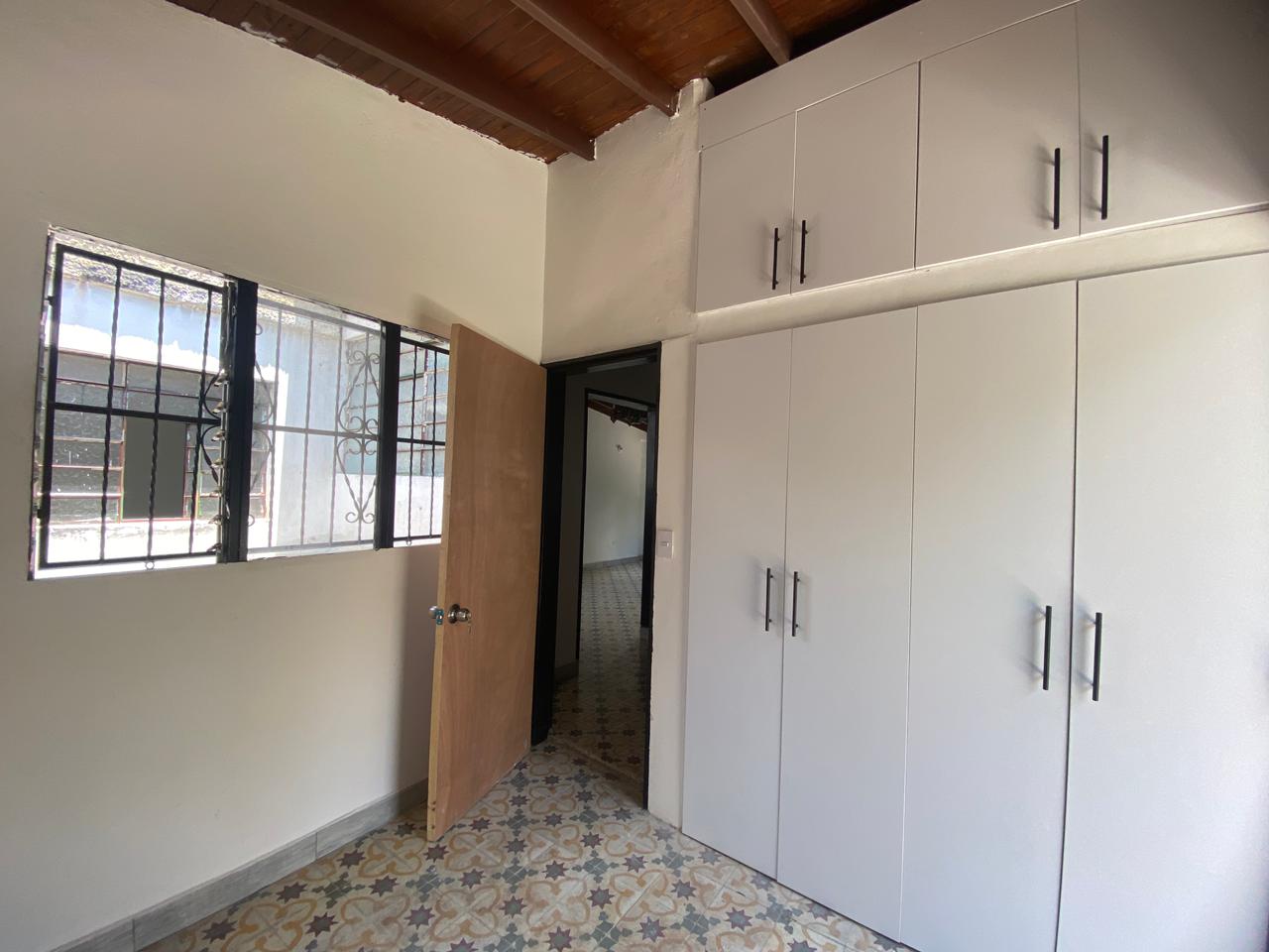 Amplia Casa para Arriendo en Buenos Aires, Medellín