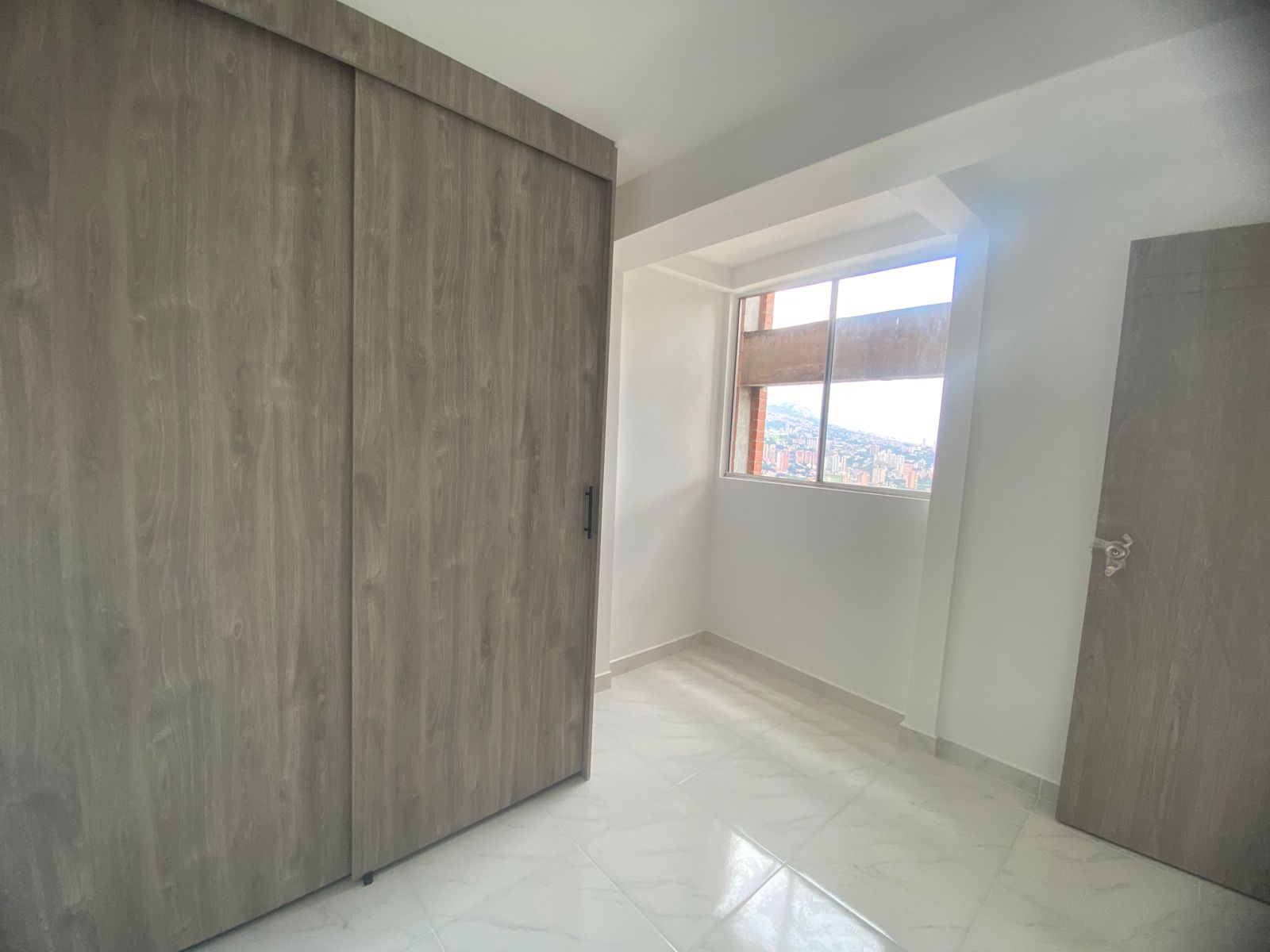 Apartamento para Estrenar en Arriendo Sector La America, Cristobal