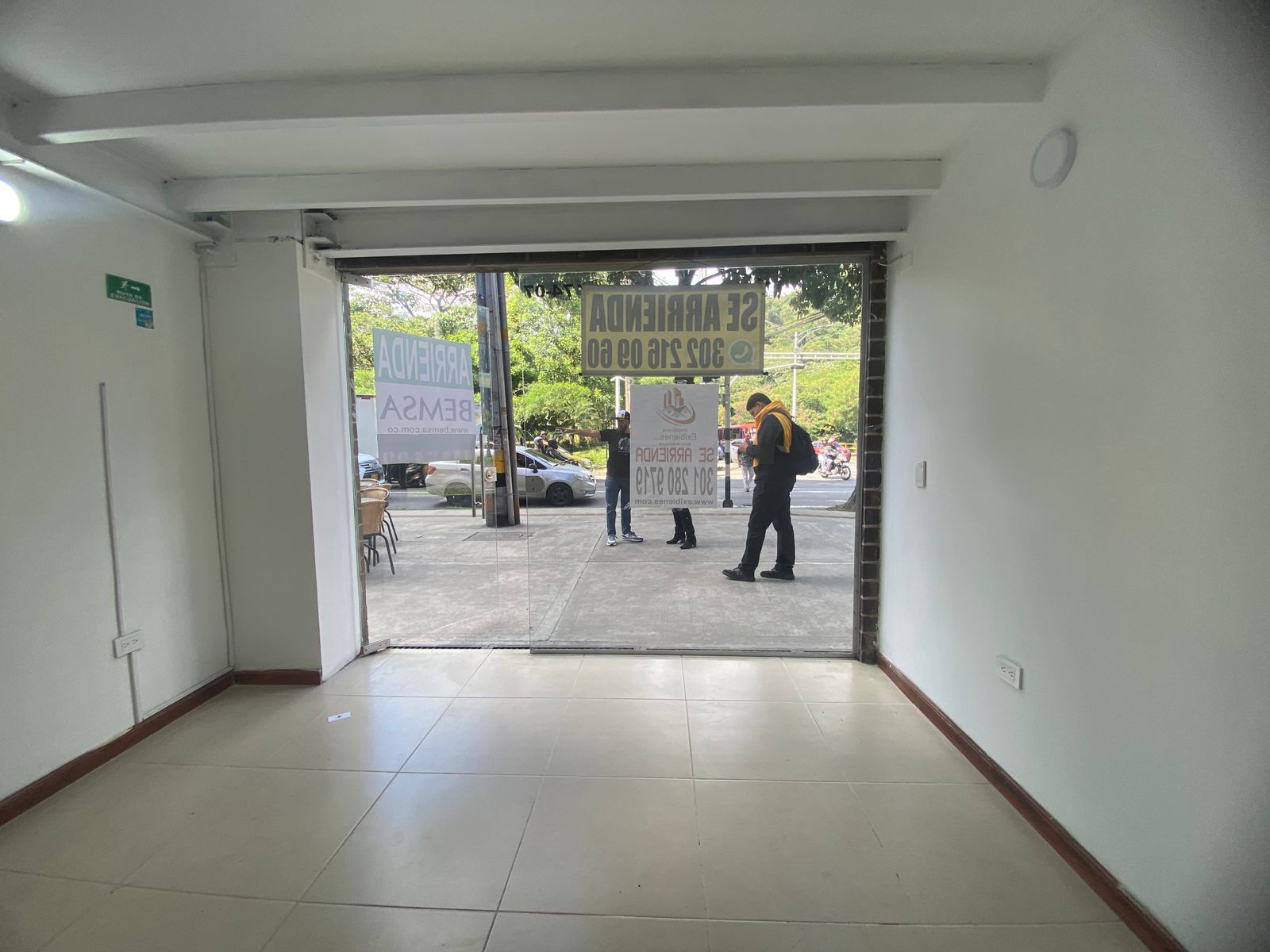 Local Comercial Para Arriendo en Los Colores, Medellín