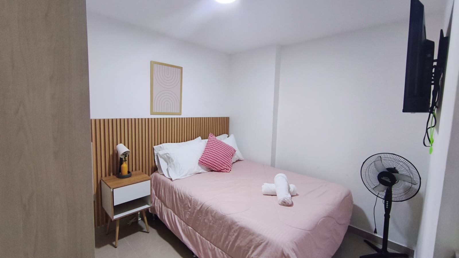 Se Arrienda Apartamento Amoblado,San Javier, Medellín