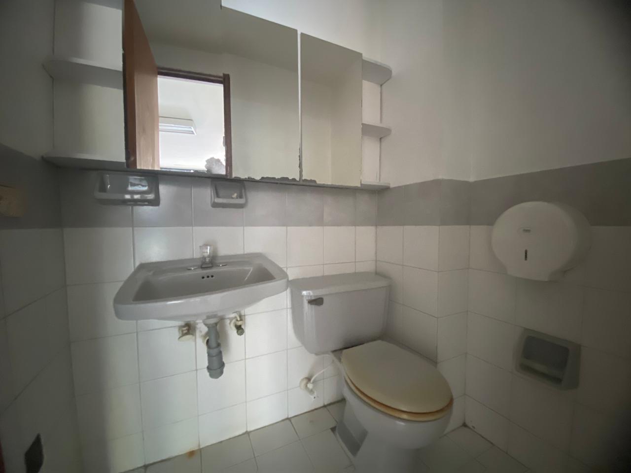 Local en Arriendo con Estratégica Ubicación en Laureles, Medellín