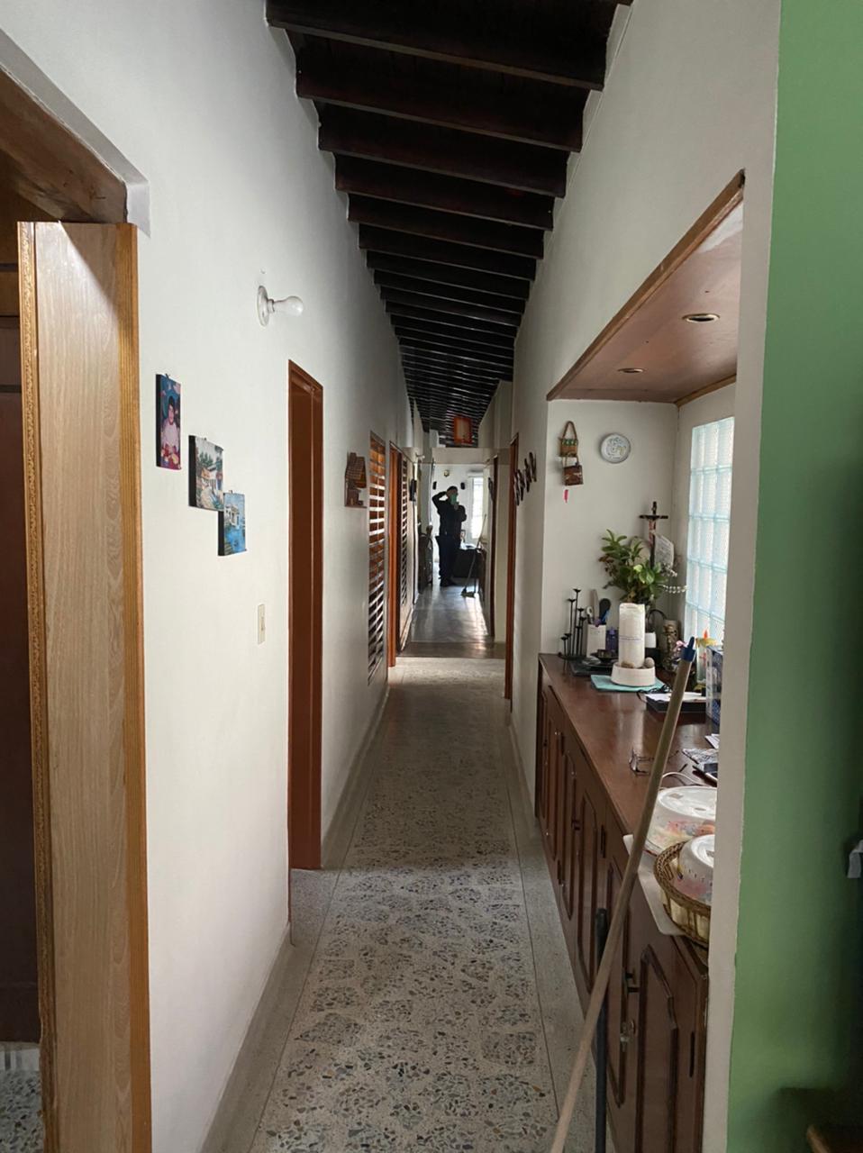 Se vende Casa Bifamiliar en los Colores Medellin