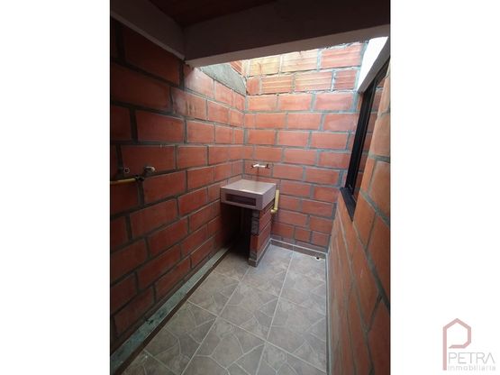 Se Arrienda Apartamento En Andalucia - La Francia; Medellin