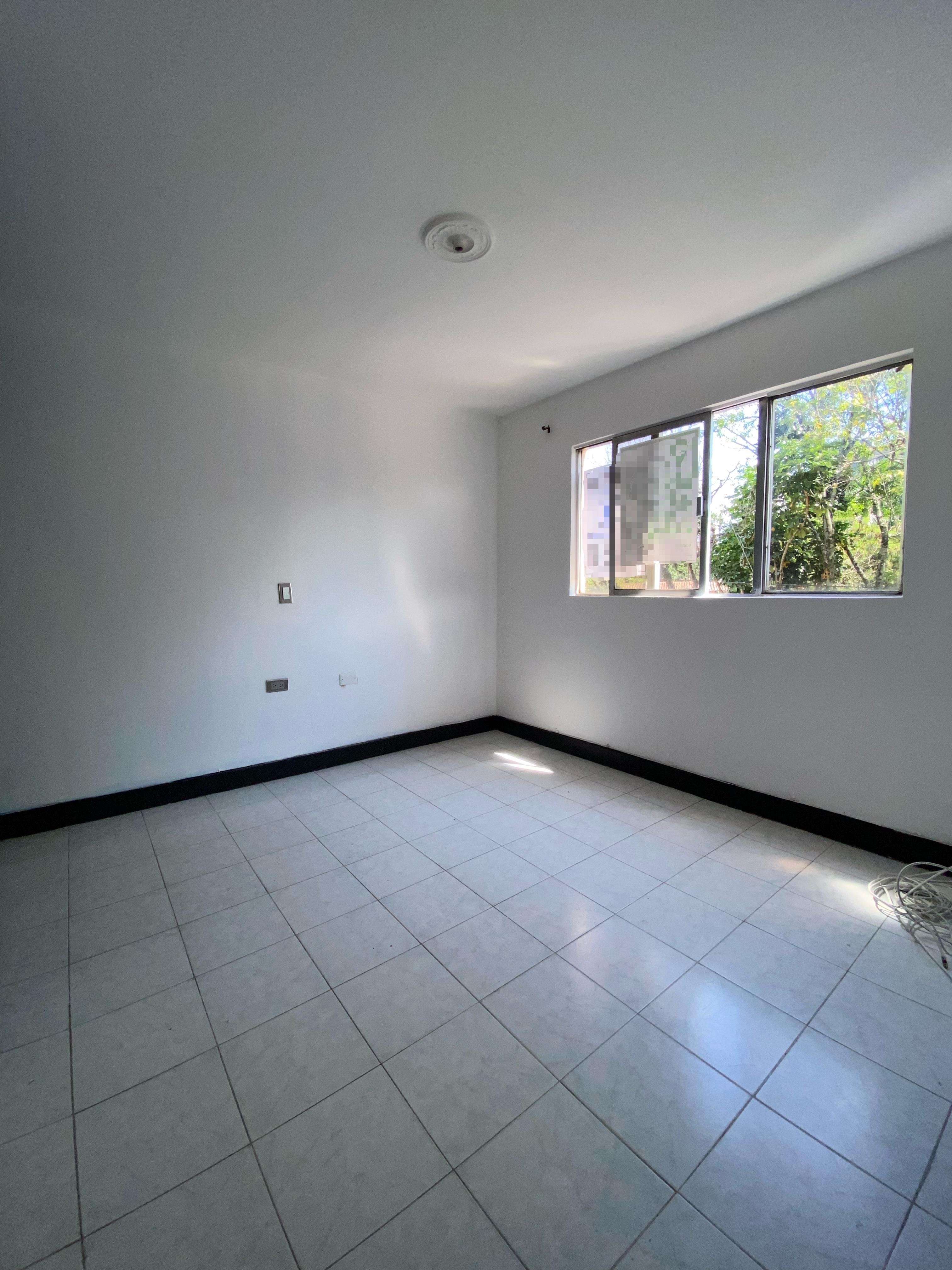 Se Arrienda Apartamento En La Floresta, Medellín