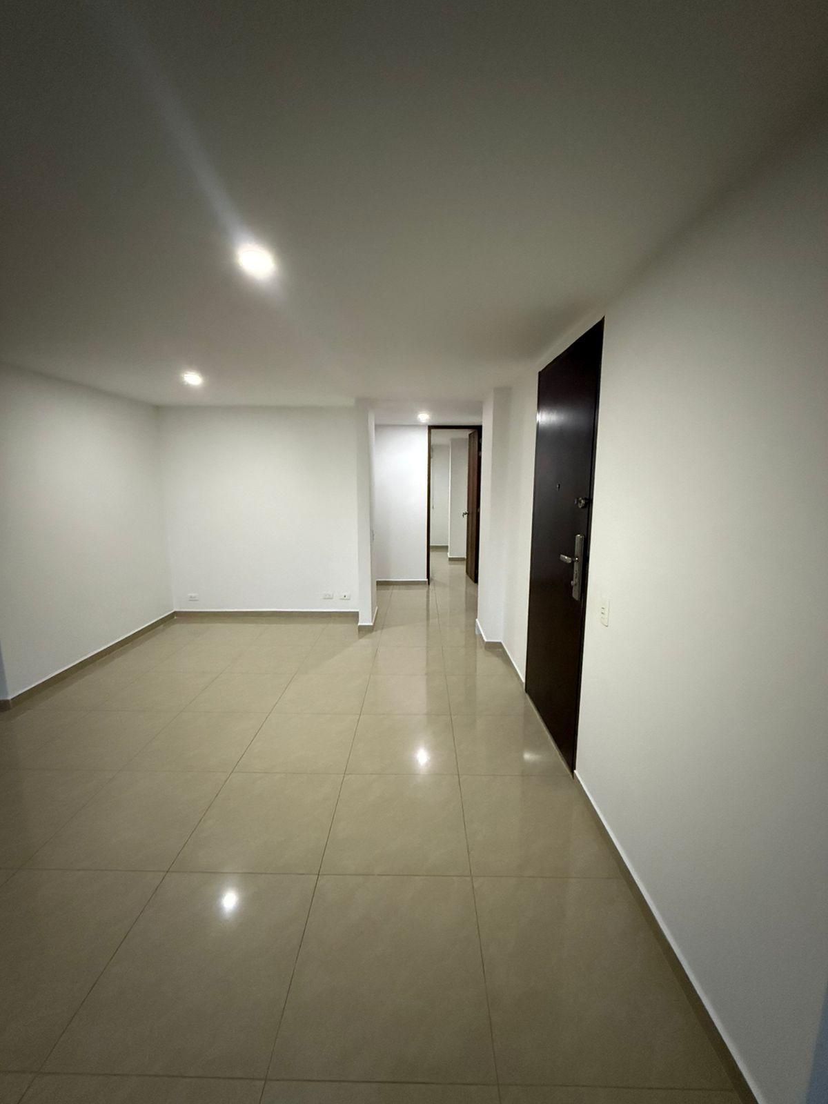 Se Arrienda Apartamento En La Castellana, Medellín