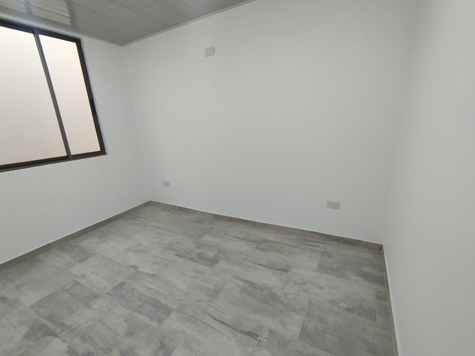 Se arrienda casa para negocio Suba Lombardía Bogotá