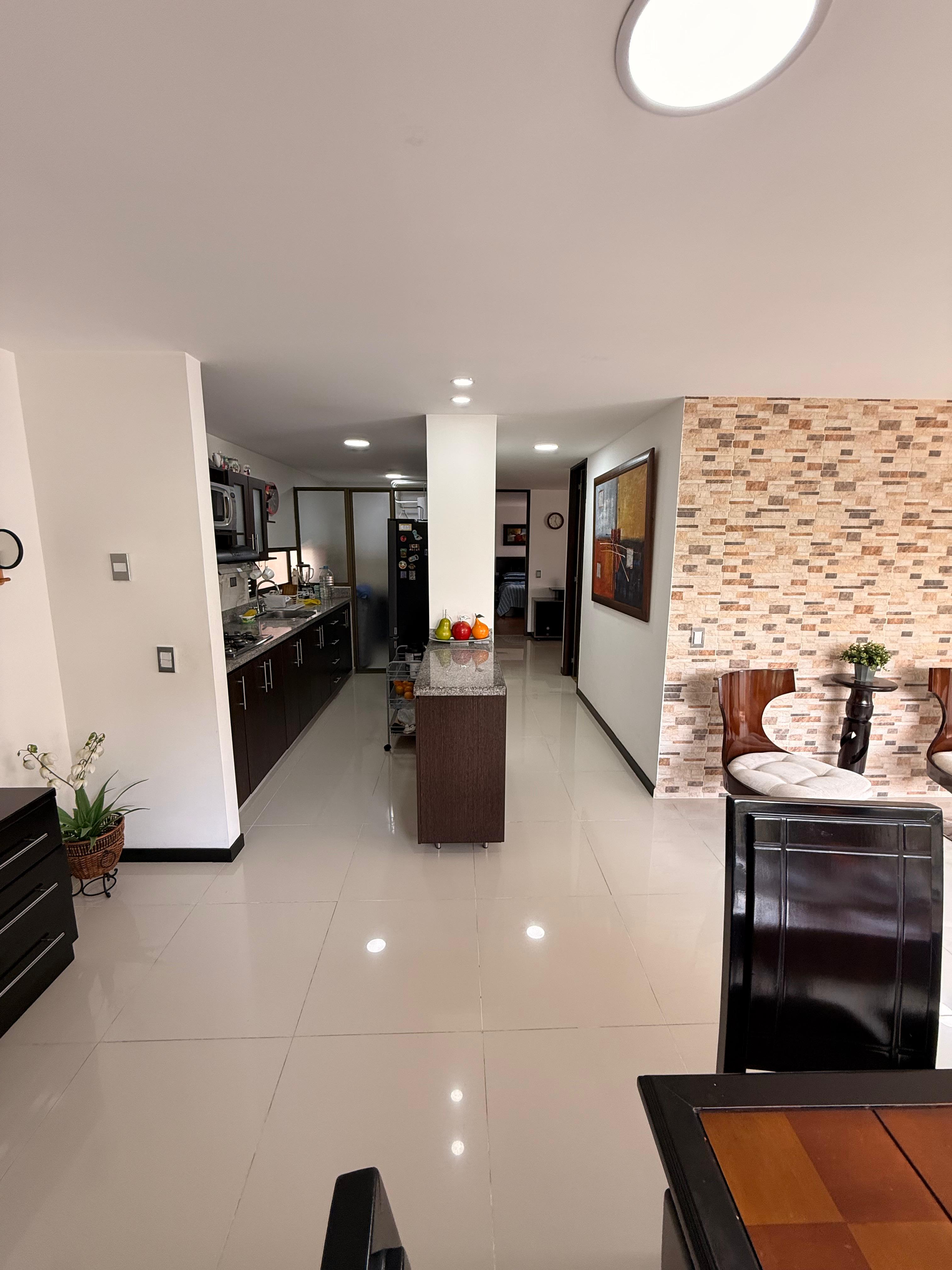 Amplio Apartamento para la Venta en Robledo, Pilarica