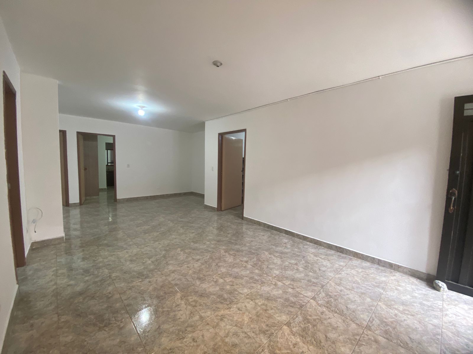 Casa Moderna para Arriendo en Robledo, Pilarica