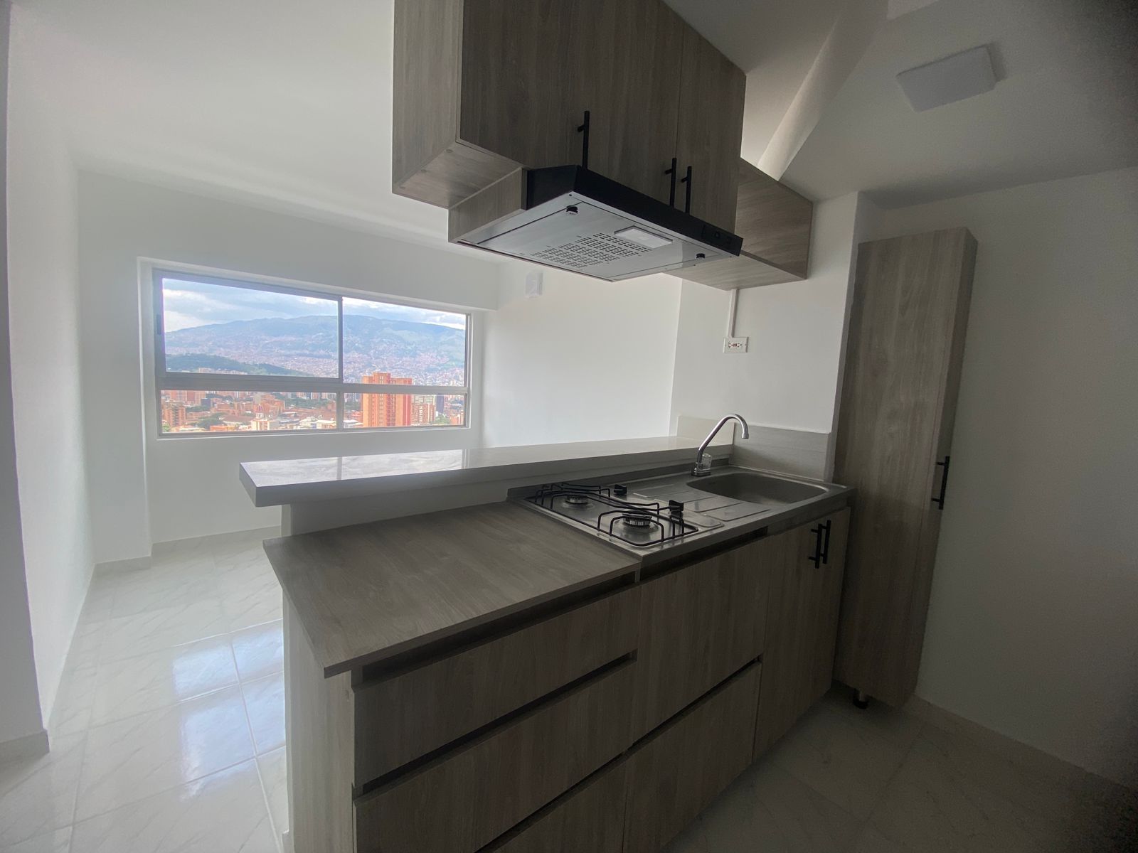 Apartamento para Estrenar en Arriendo Sector La America, Cristobal