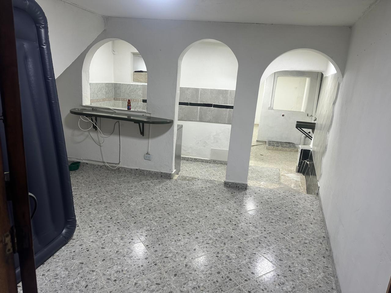 Bloque de Casas con Excelente Ubicación para la Venta en el Poblado