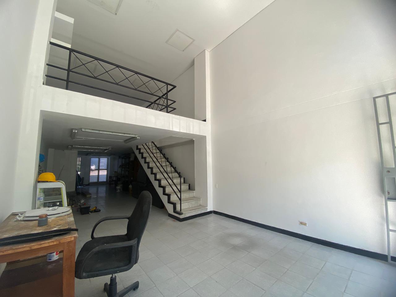 Amplio Local para Arriendo en Laureles, Medellín