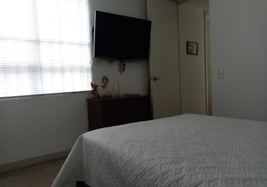 Amplio e Iluminado Apartamento para Venta en Belén, Loma los Bernal