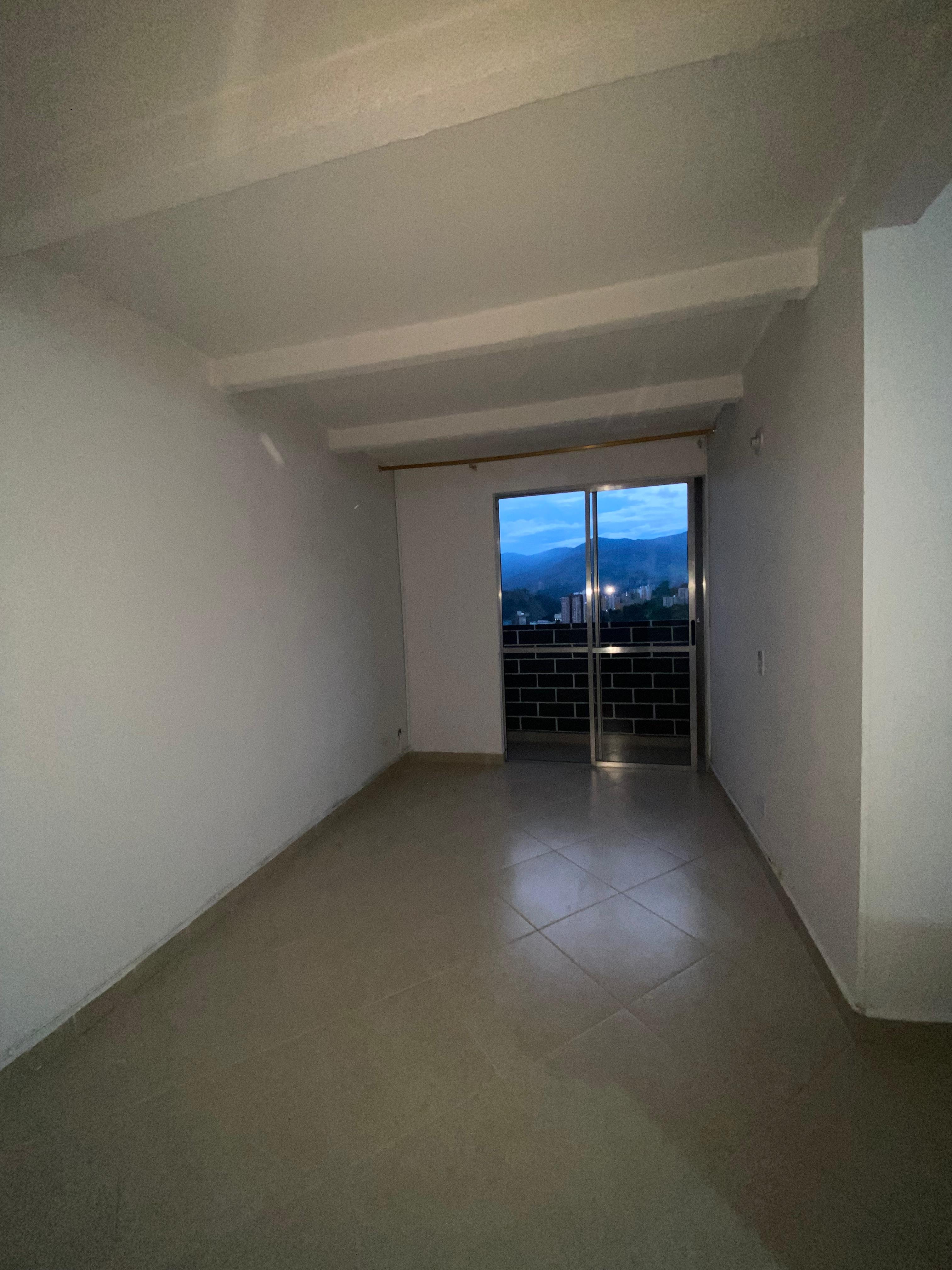 Se Arrienda Apartamento En Robledo Pajarito, Medellin