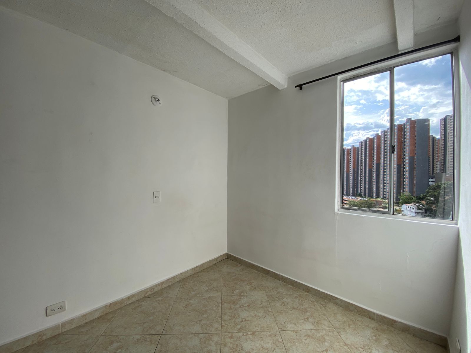 Se Arrienda Apartamento En Robledo Pajarito, Medellin