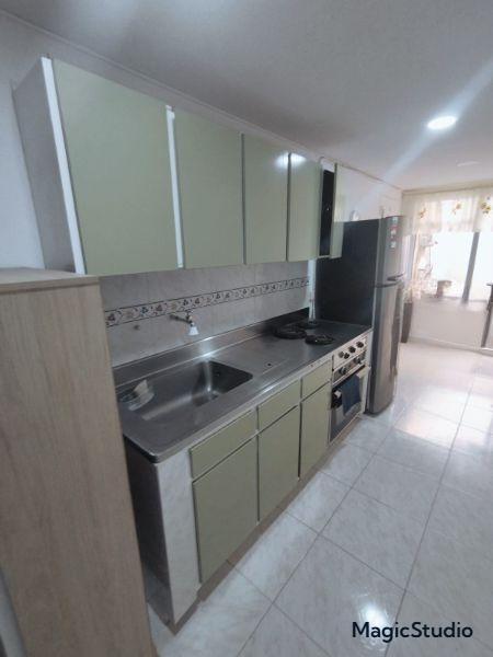 Se Arrienda Apartaestudio Amoblado, en los Colores, Medellín