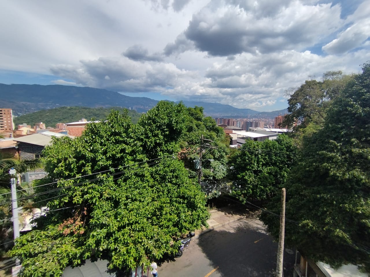 Se Vende Casa Esquinera, en Robledo Villa Flora, Medellín
