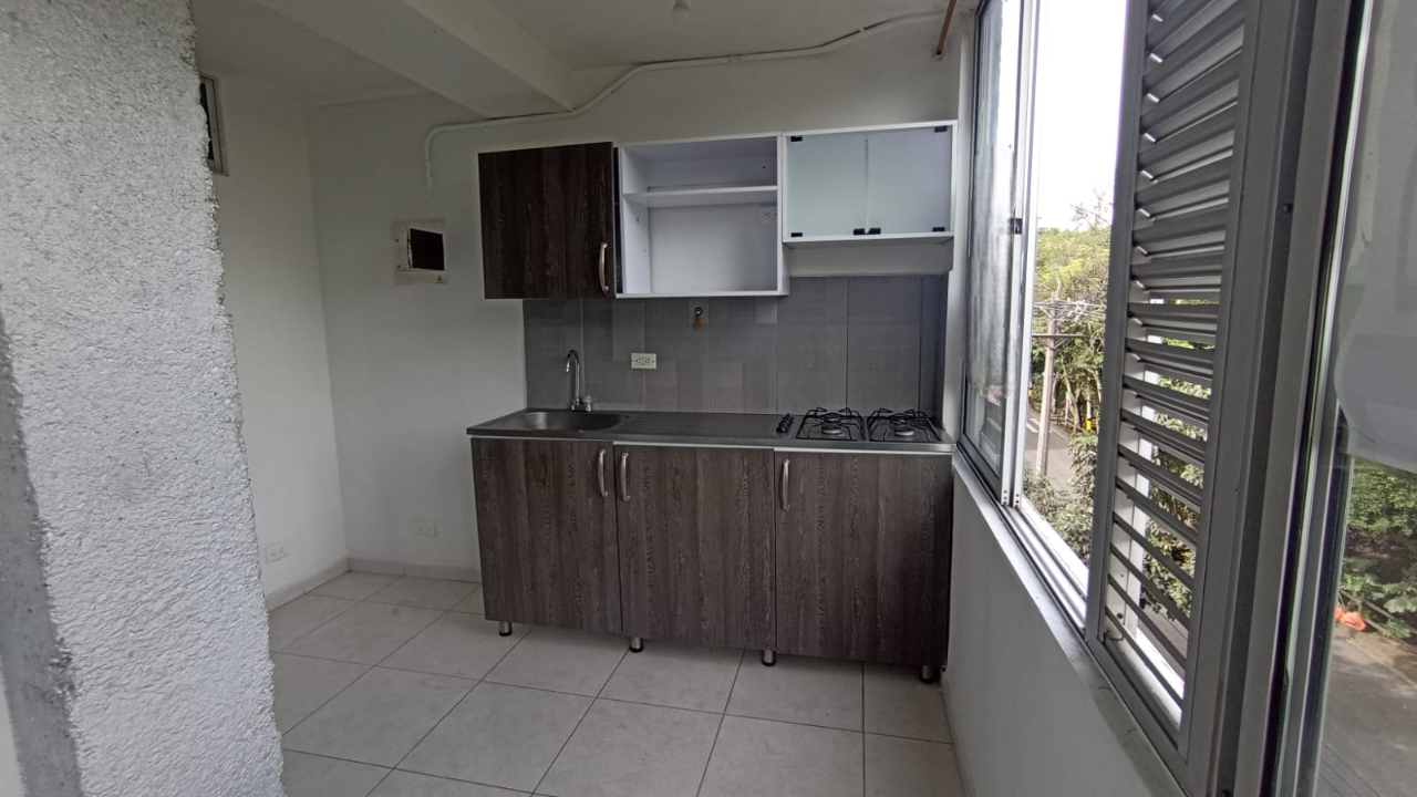 Se Arrienda Apartaestudio En Campo Amor, Medellin
