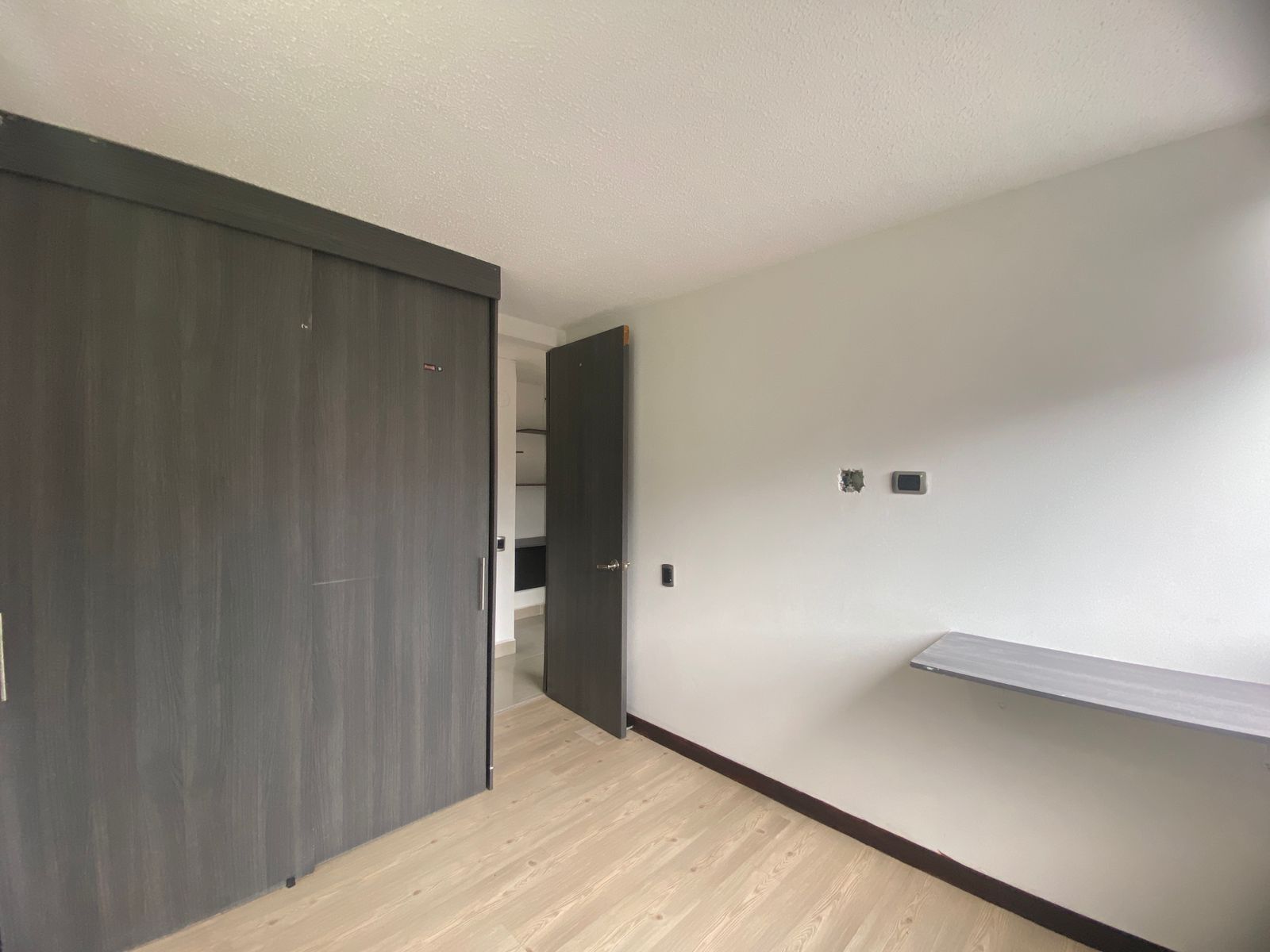Apartamento de Lujo con Vista Panoramica en San German, Medellín