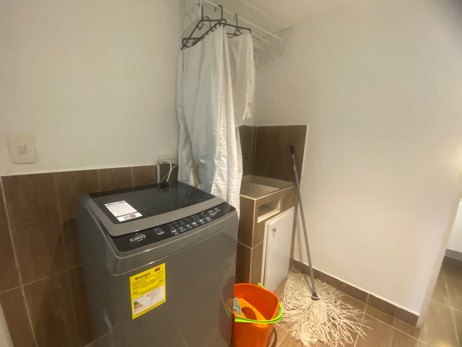 Apartaestudio Amoblado en Laureles, Estadio