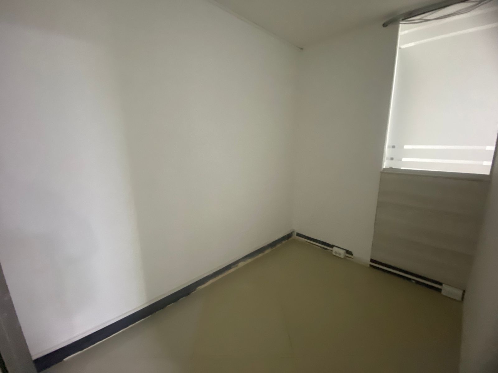 Amplia Oficina para Arriendo en Suramericana, Medellín