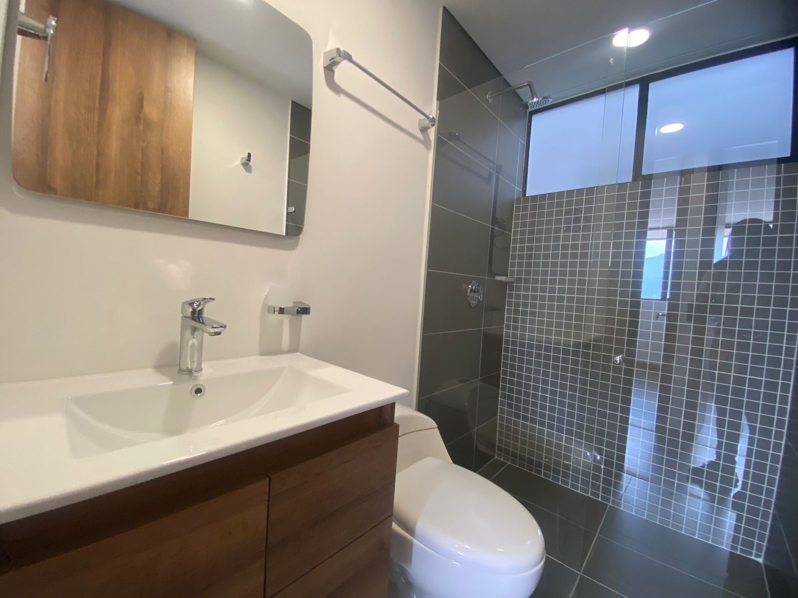 Apartamento Nuevo para la Venta en Envigado