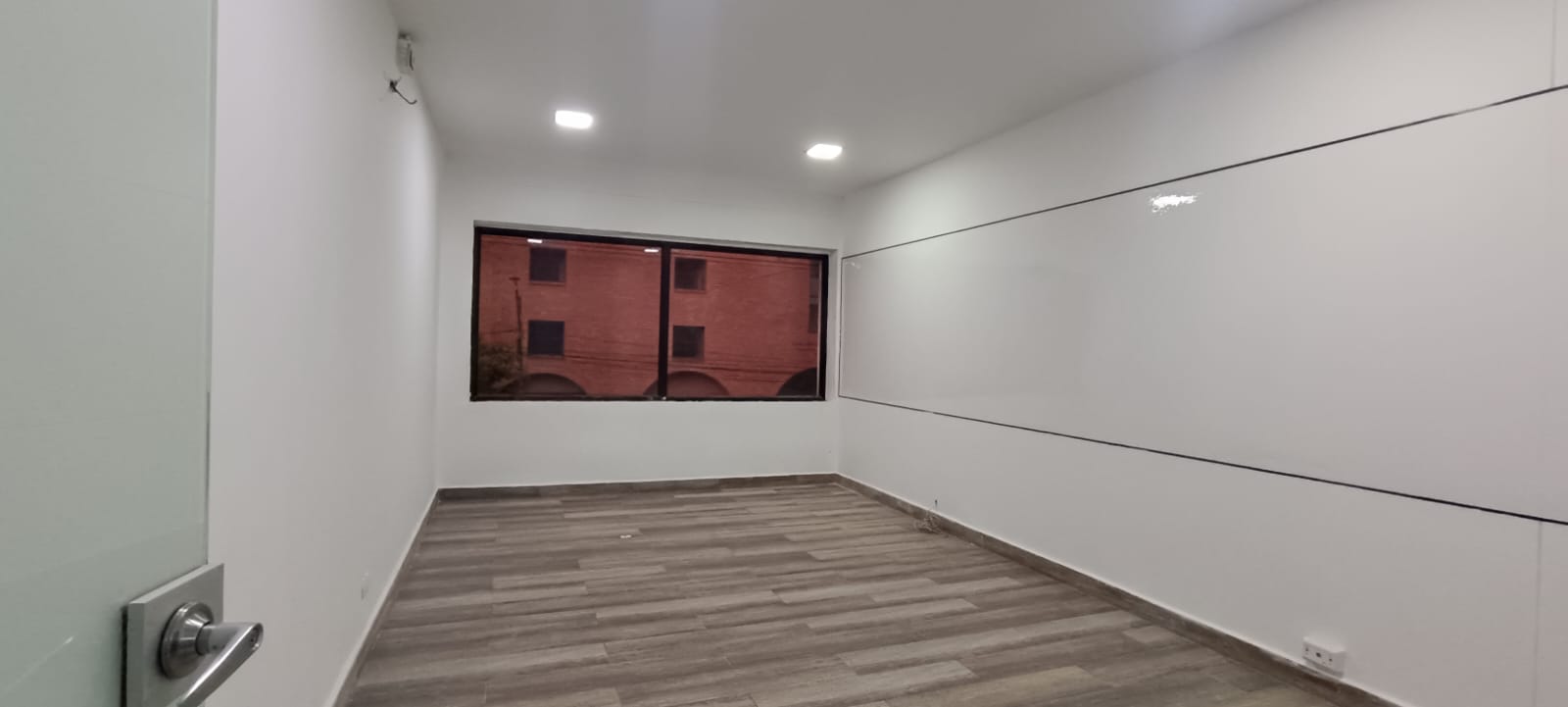 Se Arrienda Local en Carlos E Restrepo, Medellín