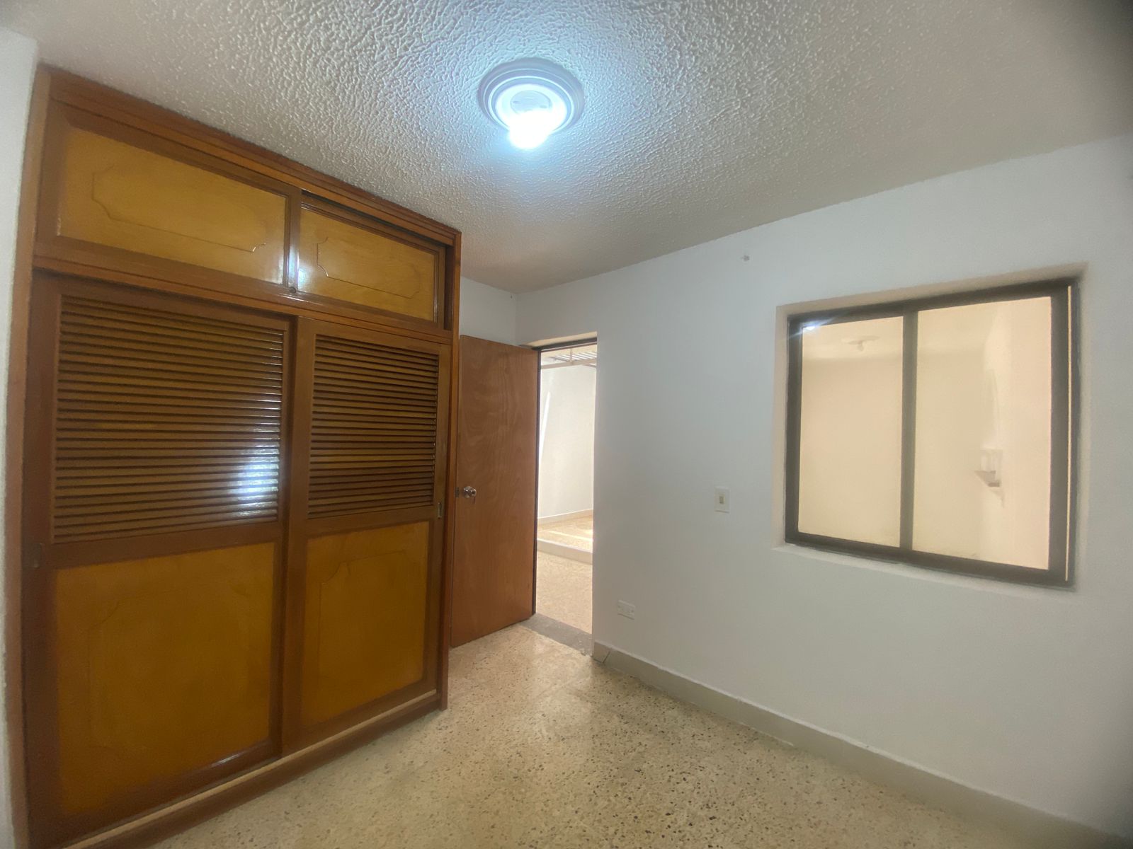 Amplia Casa para Arriendo en Belén San Bernardo, Medellín