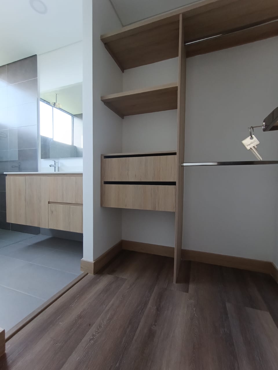 Se Arrienda Apartamento en el Poblado, Medellin