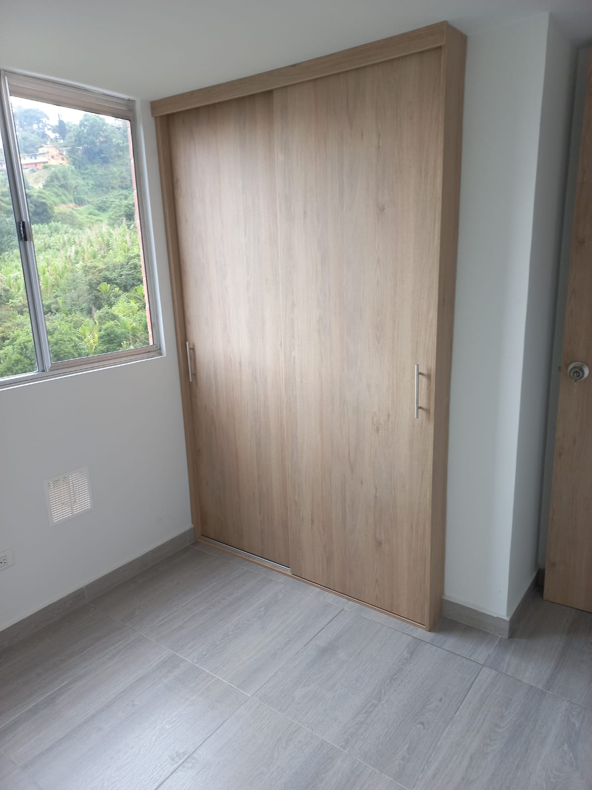 Se Arrienda Apartamento en las Lomitas, Sabaneta