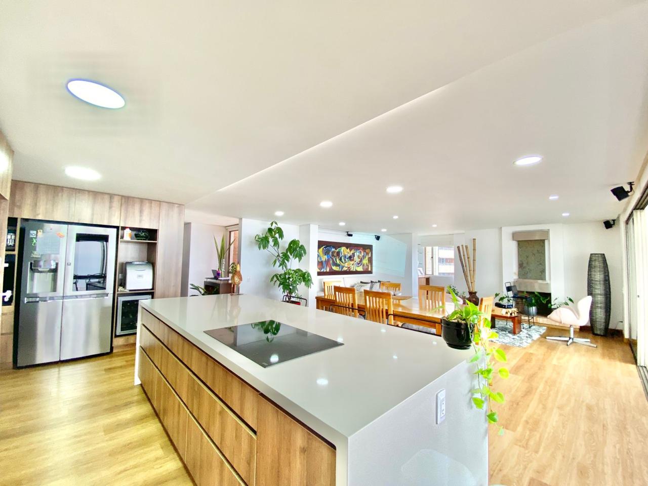 Se Arrienda Apartamento En El Poblado, Medellín