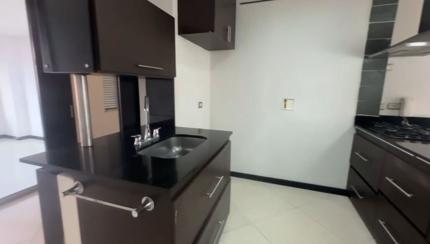 Se Arrienda Apartamento en Laureles, Medellín