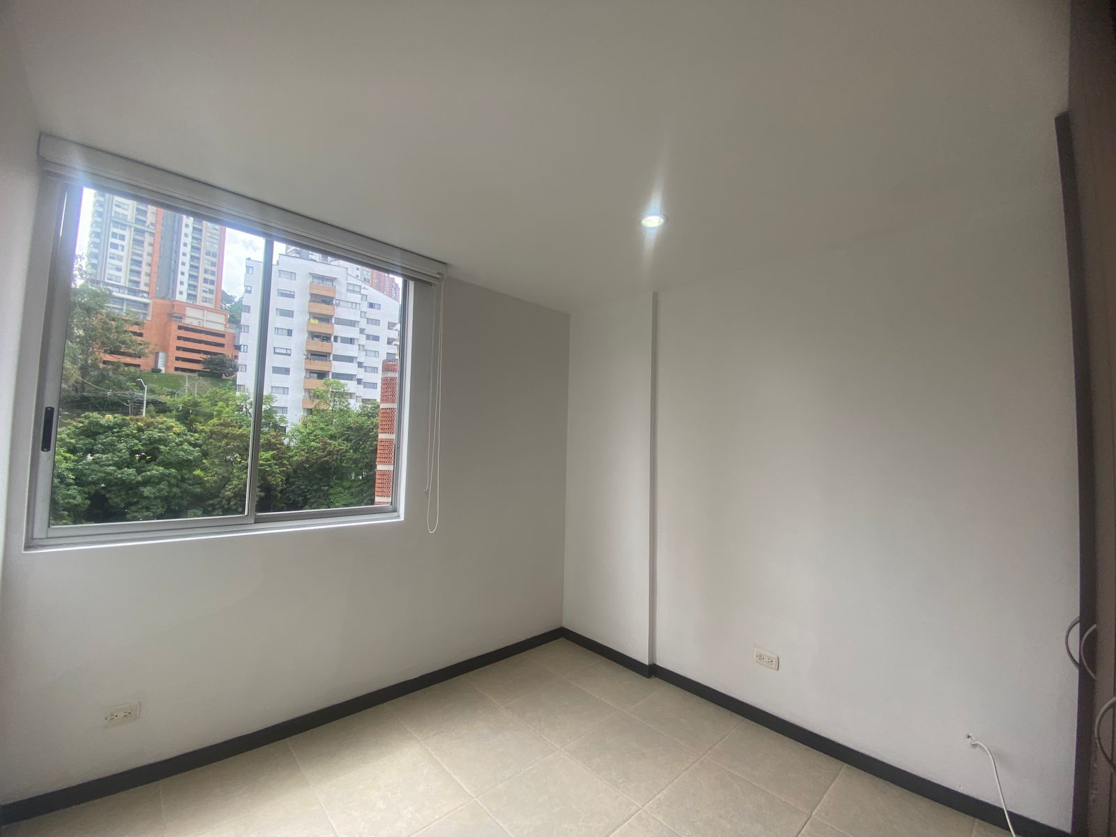 Apartamento con Excelentes Acabados para Arriendo en Poblado, Medellín