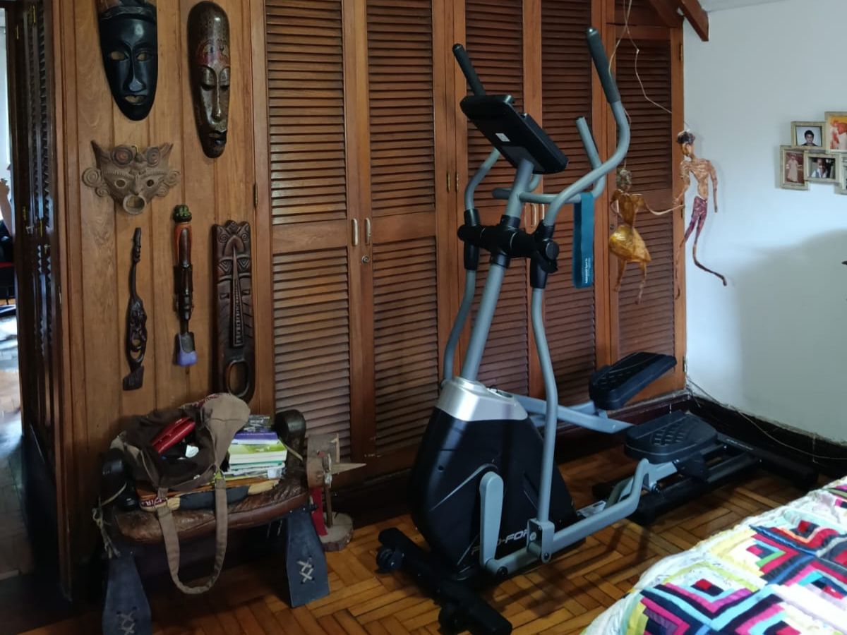 Casa en Venta en Loma de Las Brujas, Envigado – Ubicación Privilegiada